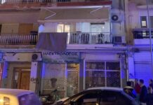 ΤΩΡΑ – Νεαρή κοπέλα έπεσε στο κενό από τον πρώτο όροφο πολυκατοικίας στο κέντρο της Θεσσαλονίκης (ΦΩΤΟ)