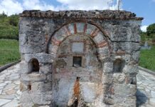 Κρήνη του 18ου αιώνα με δύο λέοντες, βίντεο