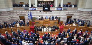 Ορκίστηκε η νέα Βουλή – Βίντεο και φωτογραφίες