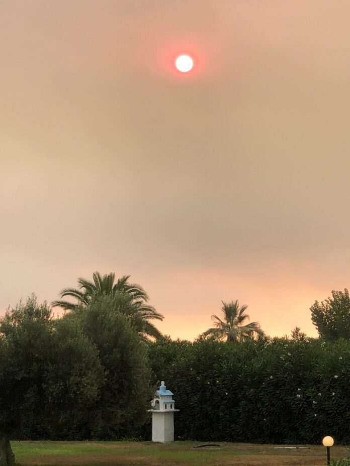 καπνοι χαλκιδικη