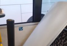 Θεσσαλονίκη: Τμήμα της οροφής λεωφορείου έπεσε στο κεφάλι νεαρής γυναίκας