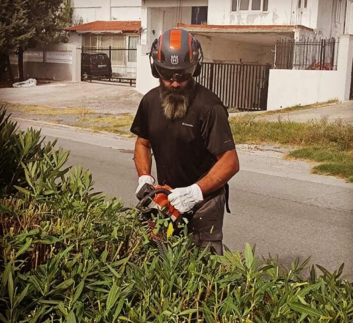 νικος