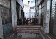 Θεσσαλονίκη: Η 19χρονη που έπεσε σε τρύπα τριών μέτρων στο Μπιτ Παζάρ μιλά στην κάμερα