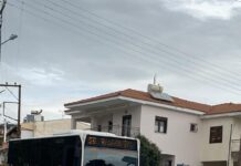 Τροχαίο στο Ωραιόκαστρο, ΙΧ με αστικό λεωφορείο