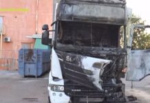 Ωραιόκαστρο: Φωτιά σε φορτηγό – Τραυματίστηκε ο οδηγός του, video