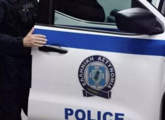 Θεσσαλονίκη: 4,5 ετών παιδί διέφυγε από το σπίτι και περιφερόταν μόνο του στο πεζοδρόμιο – Συνελήφθησαν οι γονείς
