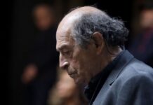 Πέθανε ο σκηνοθέτης των τηλεοπτικών επιτυχιών Μανούσος Μανουσάκης