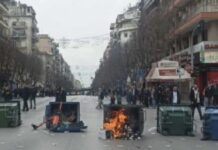 Θεσσαλονίκη: Επεισόδια στην μεγαλειώδη πορεία για την τραγωδία των Τεμπών – Η ανακοίνωση της ΕΛ.ΑΣ.
