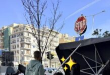 Θεσσαλονίκη: Γυναίκα τραυματίστηκε απο ομπρέλα που παρέσυραν ισχυροί άνεμοι
