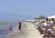 Πρωτομαγιά με βουτιές- «Βούλιαξαν» οι παραλίες σε Θεσσαλονίκη και Χαλκιδική