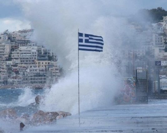 Ο καιρός το Σάββατο: Παραμένει το σκηνικό αστάθειας με ισχυρές καταιγίδες και ισχυρούς βοριάδες