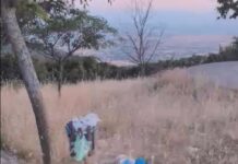 Ωραιόκαστρο: Εικόνες εγκατάλειψης στο εκκλησάκι του Αγίου Αθανασίου – Κίνδυνος πυρκαγιάς στον ορεινό όγκο, βίντεο