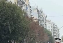 Η Μαθητική Παρέλαση της 28ης Οκτωβρίου Νίκησε την Κακοκαιρία και τη Σφοδρή Βροχή, βίντεο