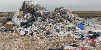 Θεσσαλονίκη: Εξαρθρώθηκε κύκλωμα «χωματερών» – Συσσωρεύουν μπάζα και πλαστικά από το 2020
