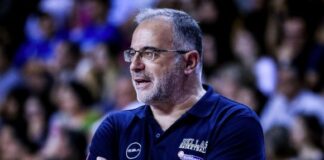 Θρήνος στο ελληνικό μπάσκετ: «Έφυγε» από τη ζωή ο Θανάσης Σκουρτόπουλος, σε ηλικία 60 ετών