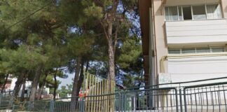 Κραυγή αγωνίας από γονείς και εκπαιδευτικούς στο Ωραιόκαστρο: «Επικίνδυνες οι περιφράξεις στο 1ο και 2ο ΓΕΛ»