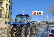 ΤΩΡΑ: Μεγάλο αγροτικό συλλαλητήριο στη Θεσσαλονίκη: Τρακτέρ στη ΔΕΘ και κυκλοφοριακό «έμφραγμα» στο κέντρο, βίντεο