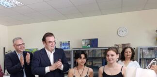 Στον Δρυμό ο Υπουργός Οικονομικών Κυριάκος Πιερρακάκης: Ανακοίνωσε την πλήρη ανακαίνιση του Λυκείου Μυγδονίας μετά την πανευρωπαϊκή πρωτιά των μαθητριών
