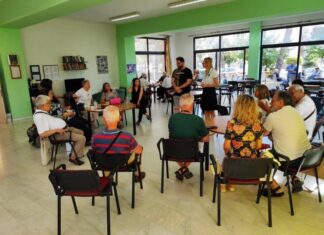 Μάθηση χωρίς ηλικιακά όρια: Ηλικιωμένοι του Δήμου Ωραιοκάστρου «αποφοίτησαν» από τον ψηφιακό κόσμο – Πάνω από 400 αιτήσεις για τη νέα σεζόν