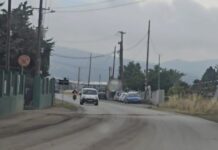 Ωραιόκαστρο: «Λασπόδρομος» ξανά η Μακεδονικού Αγώνα – Έντονη διαμαρτυρία κατοίκων και οδηγών για τη μονάδα ανακύκλωσης, βίντεο