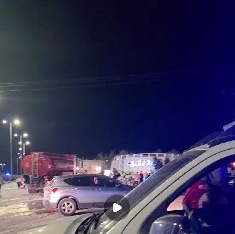 Έκκληση για βοήθεια: Ανάγκη για κρύα νερά και πάγο για τις δυνάμεις που επιχειρούν στο Ωραιόκαστρο
