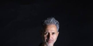 Έφυγε από τη ζωή ο Δημήτρης Κόκοτας σε ηλικία 57 ετών – Η μάχη των 2,5 ετών και η πορεία του στο τραγούδι