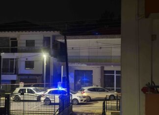 Ωραιόκαστρο: Κυκλοφοριακό έμφραγμα στην οδό Κομνηνών λόγω διπλής στάθμευσης – Μπλόκαρε το λεωφορείο της γραμμής 56