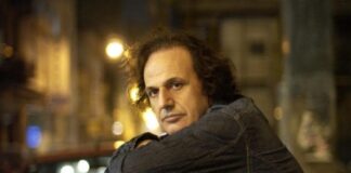 Στο νοσοκομείο ο Βασίλης Παπακωνσταντίνου: Μάχη με σοβαρό πρόβλημα υγείας